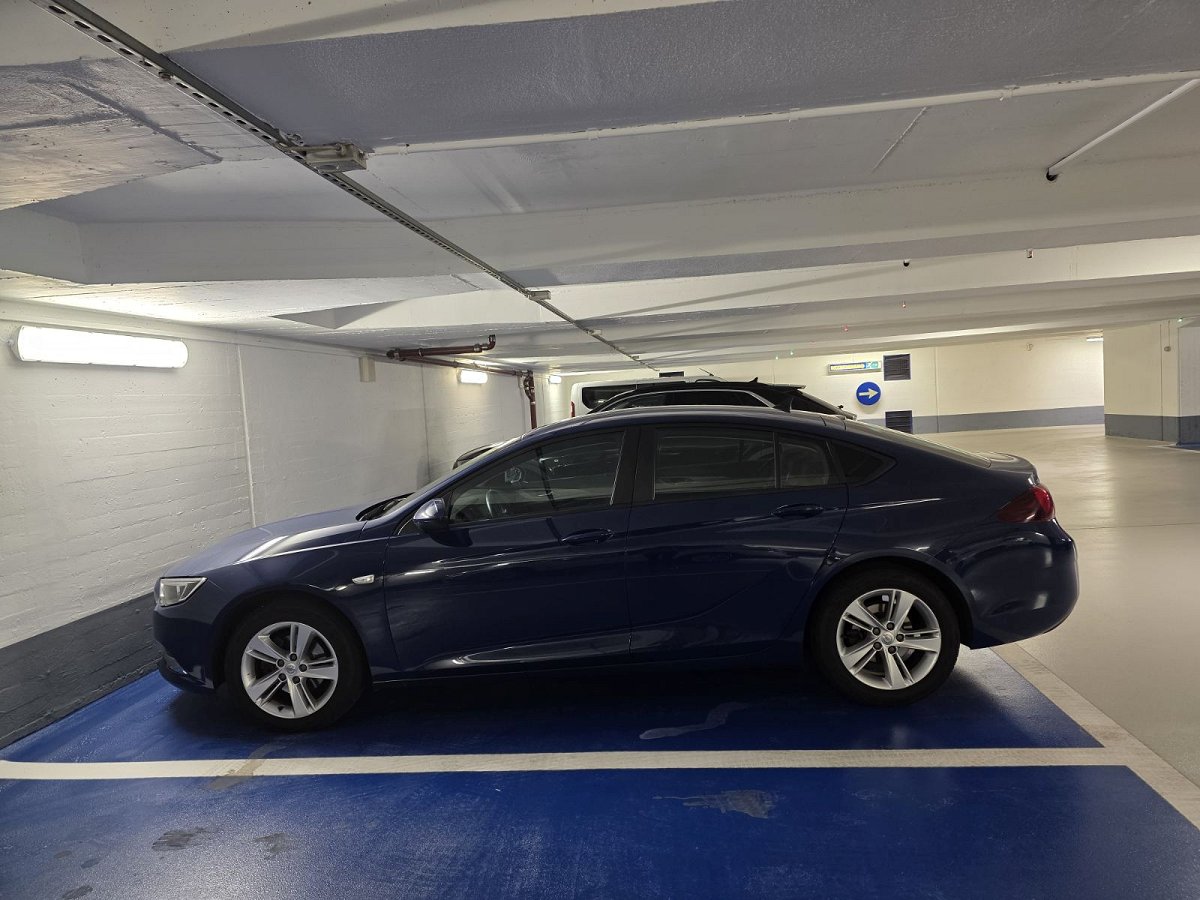 Službeno vozilo Opel Insignia Grand Sport 1.5 turbo (foto 1)