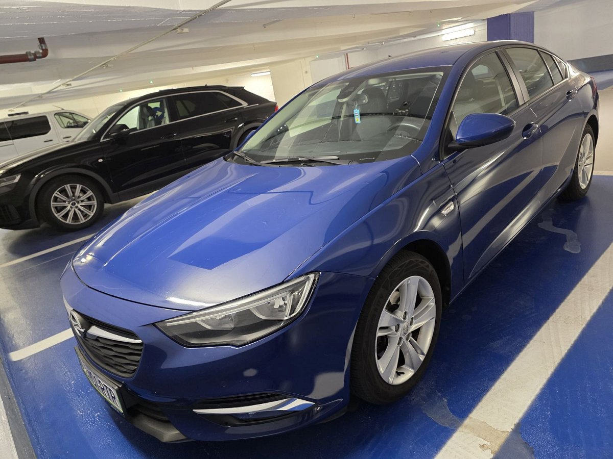 Službeno vozilo Opel Insignia Grand Sport 1.5 turbo (foto 4)