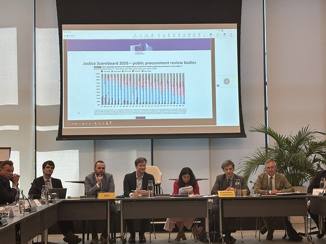 Predstavitev kazalnikov s področja pravnega varstva v javnem naročanju v državah članicah EU 